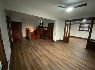 195 E State St #1, South Elgin, IL 60177