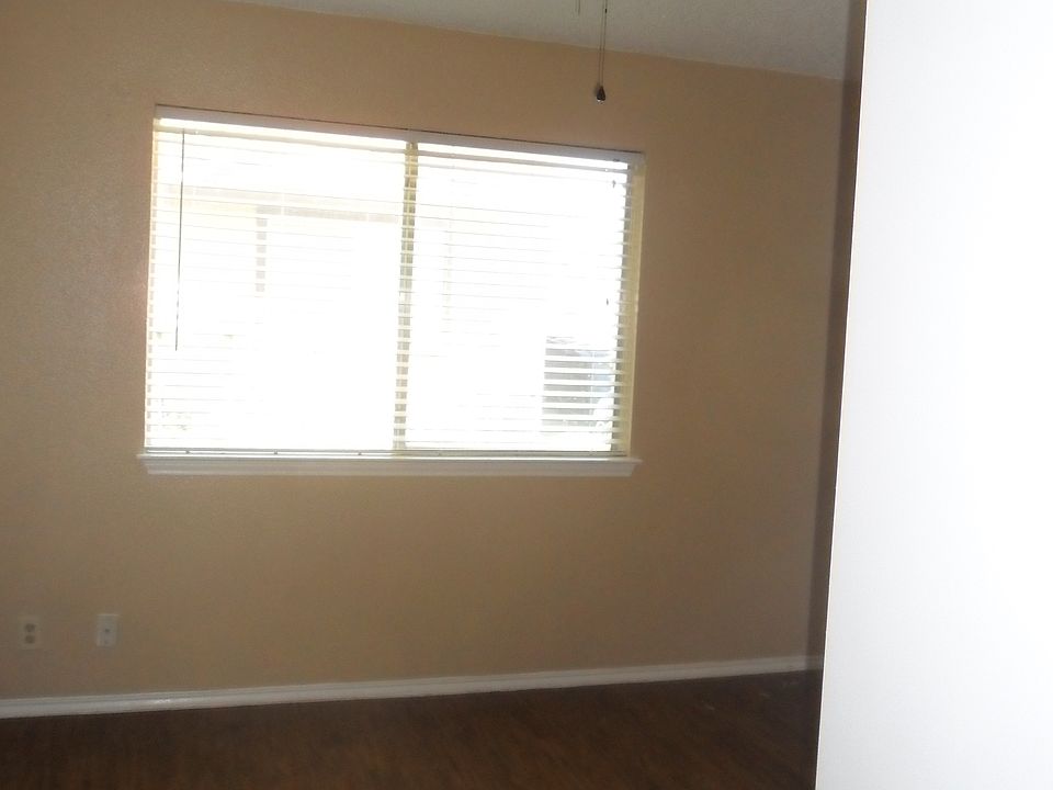 1st image of 10625 Starcrest Dr