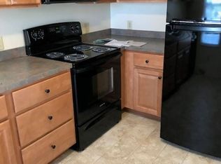 2014 Pennwick Rd APT C, Lancaster, PA 17601