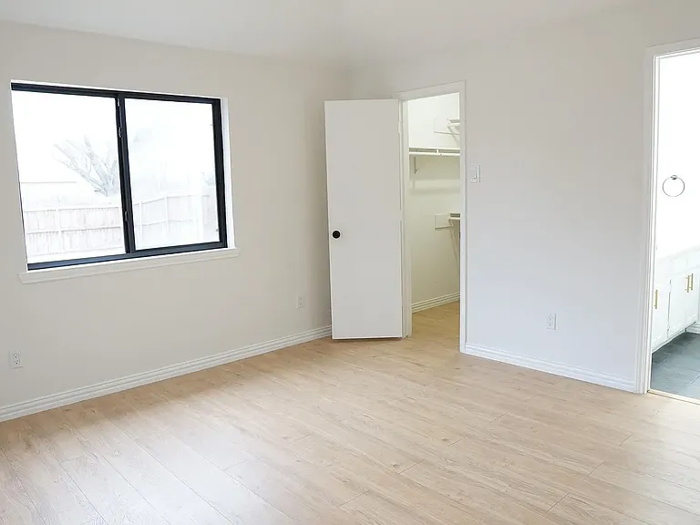 6033 Frontier Ln — Photo 6
