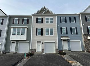 729 Mulligan Ct, Maidsville, WV 26541