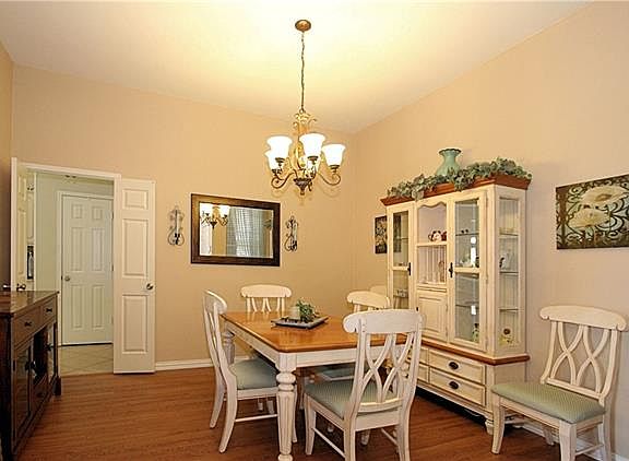 3rd image of 808 Wood Duck Way