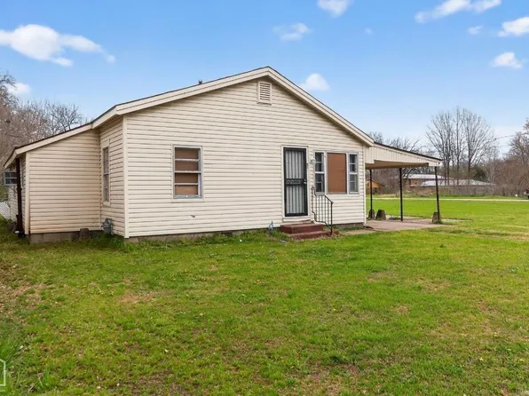 520 Russell St, West Helena, AR 72390