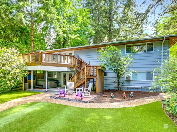 23026 35th Avenue W, Brier, WA 98036