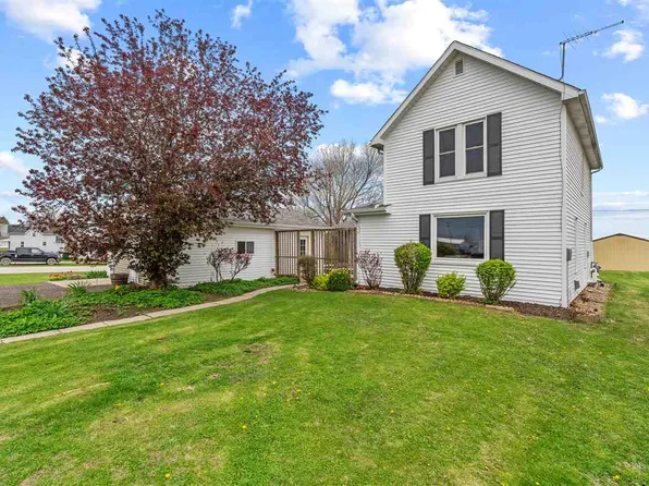 595 Coakley Ave, Parnell, IA 52325