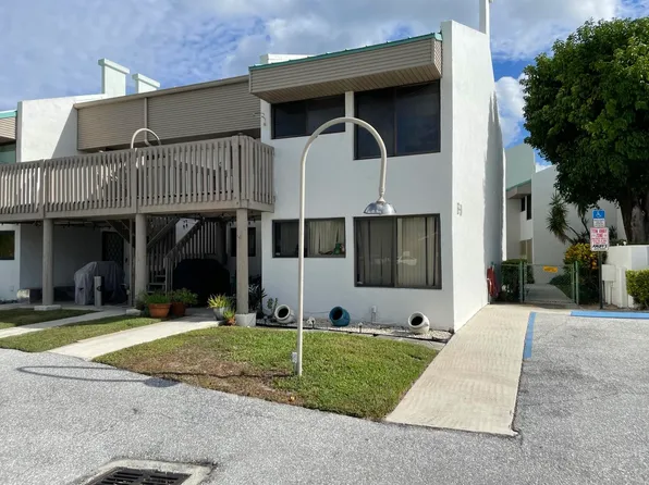 412 Southwind Drive #E2, North Palm Beach, FL 33408