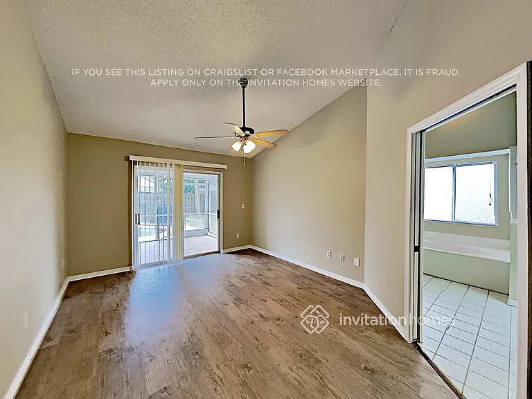 927 Silverton Loop — Photo 10
