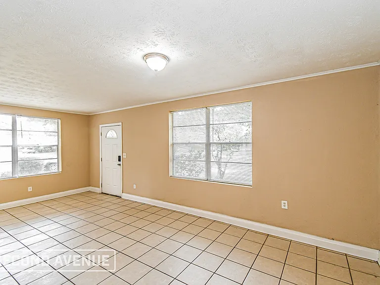 3313 Green St — Photo 2