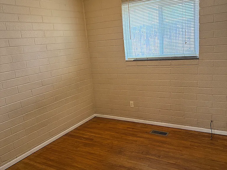 665 S Lake St #4 — Photo 2