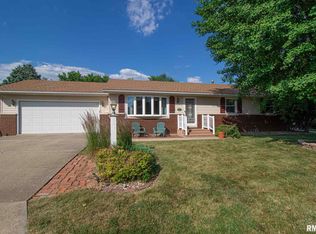 1224 Brentwood Rd, Morton, IL 61550