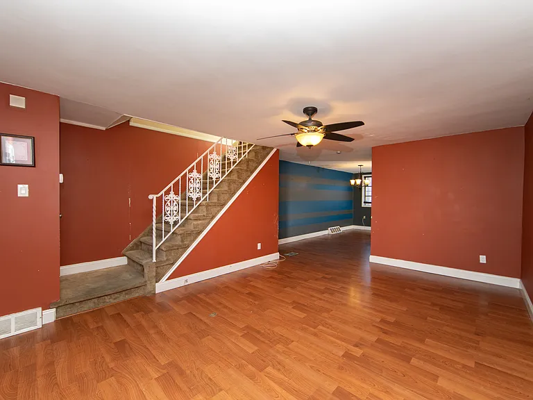 1357 Westbury Dr — Photo 8