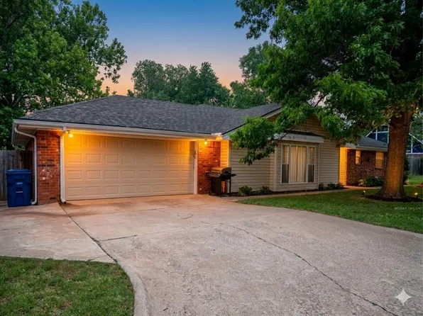 11532 Hastings Ave, Yukon, OK 73099