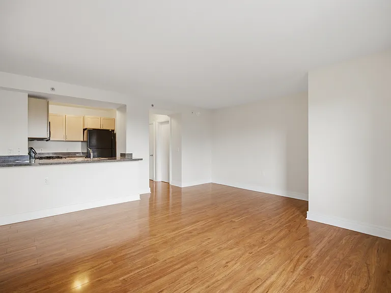800 4th St SW #S503 — Photo 11