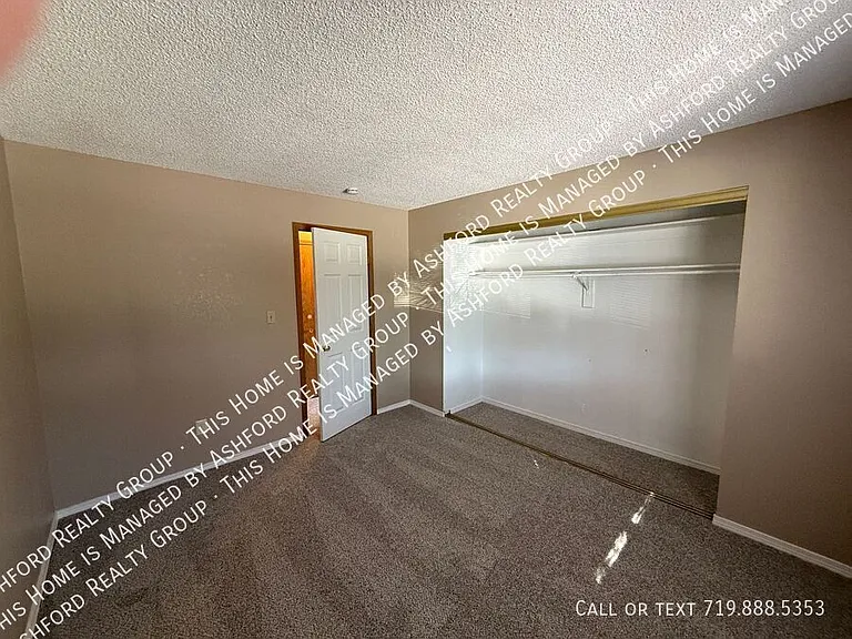 1238 Firefly Cir — Photo 10