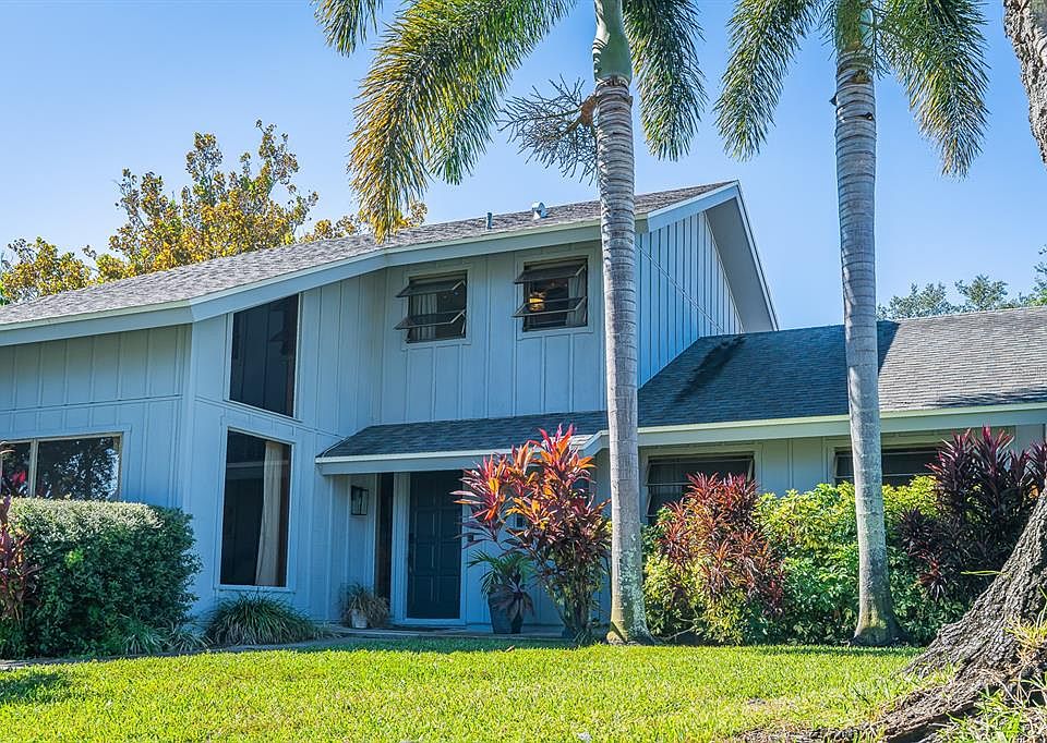 1st image of 2558 Knotty Pine Way