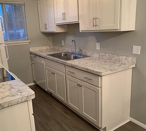 5th image of 393 Hartford Ave APT 2