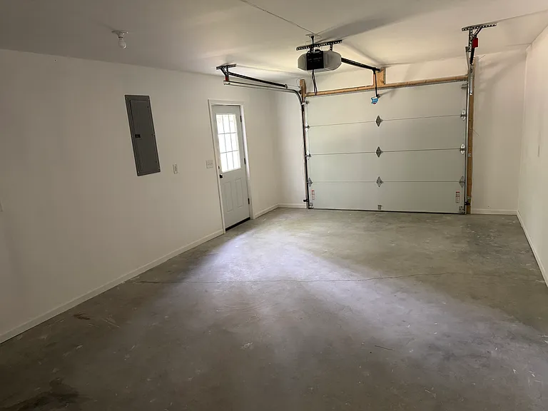125 Cobblestone Dr — Photo 10