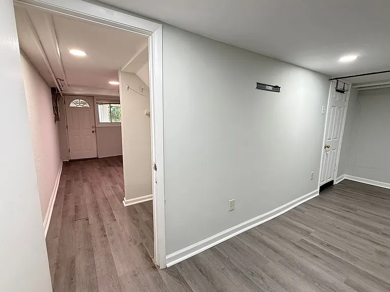 3824 T St NW — Photo 2