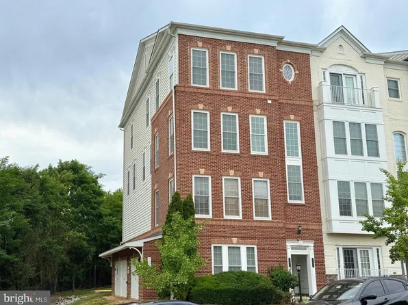 2213 Oberlin Dr, Woodbridge, VA 22191