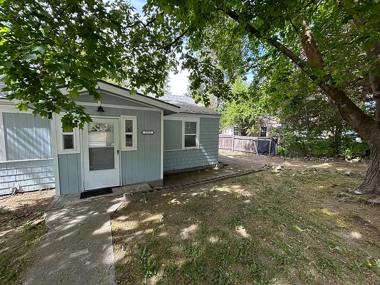 3112 W South Loop Ave — Photo 31