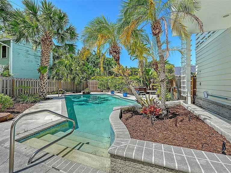 1770 S Oval Dr — Photo 49