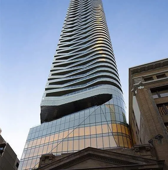 197 Yonge St W #2313 — Photo 1