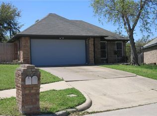 1405 Landmark Ct, Irving, TX 75060