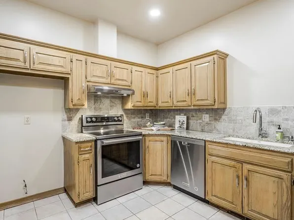 2100 Cobblestone Ct APT 103, Edmond, OK 73034