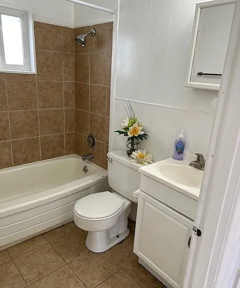 679 Point Brown Ave NW — Photo 9