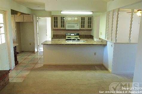 4th image of 319 Balboa Dr