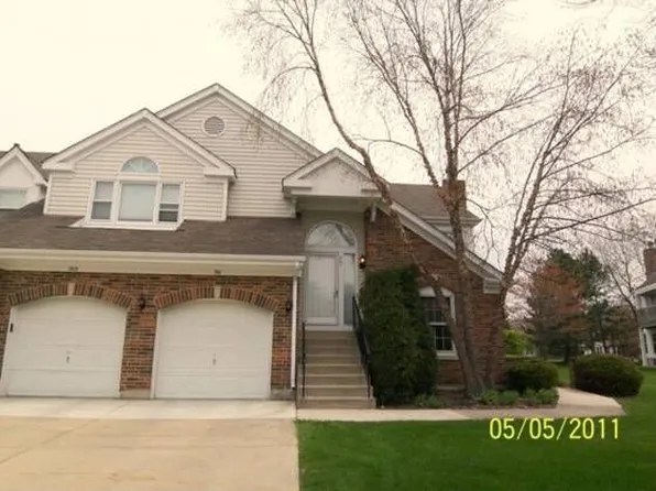 361 Willow Pkwy, Buffalo Grove, IL 60089