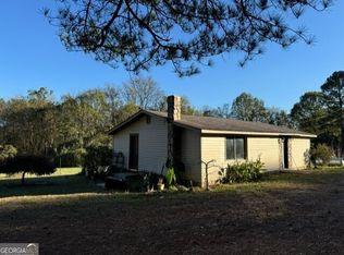 223 Fabric Shack Rd, Summerville, GA 30747