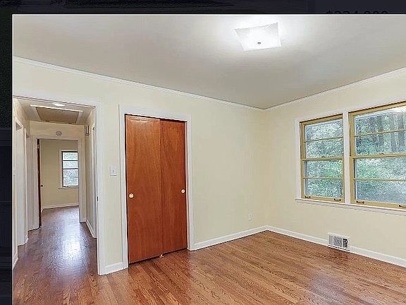4th image of 4375 N Park Dr