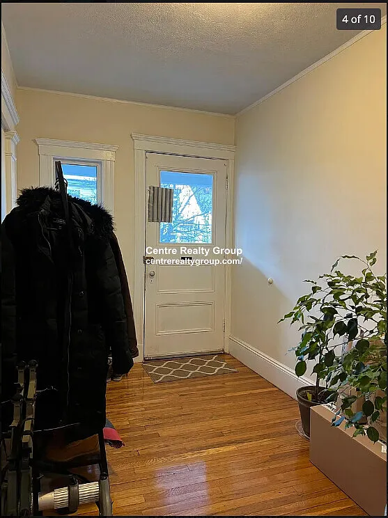 3 bed, 1.0 bath, $3,200 — Photo 4