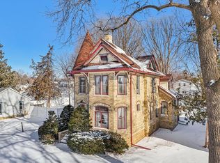 216 E Madison St, Lake Mills, WI 53551