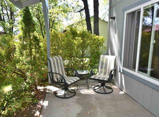 813 Caroline Ave APT C, Mount Shasta, CA 96067