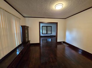 439 E 148th St #1, Cleveland, OH 44110