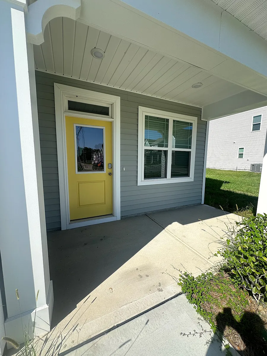 Building Photo - 1317 Creekfront Dr