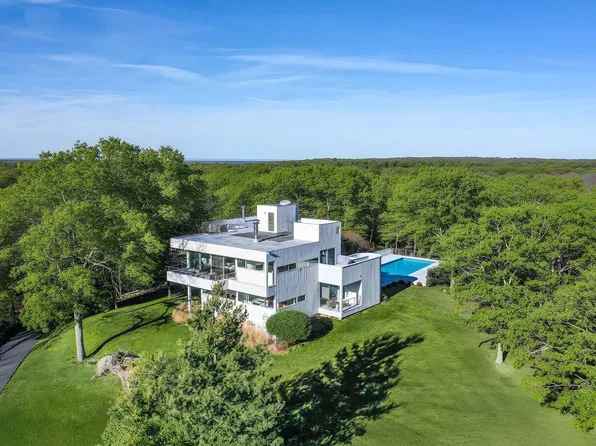 (undisclosed Address), Water Mill, NY 11976