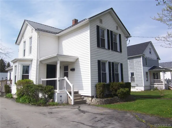 19 Buell St, Batavia, NY 14020