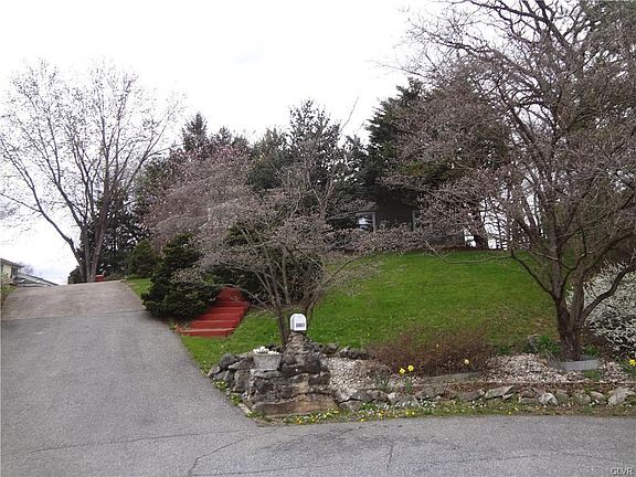 3rd image of 3907 Boswell Ct