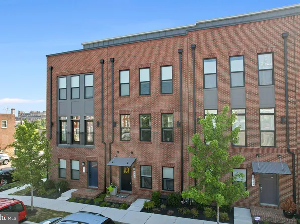 903 Grundy St, Baltimore, MD 21224