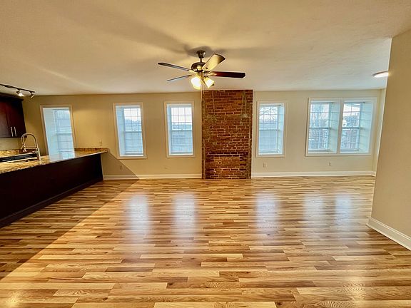 3rd image of 5644 Stanton Ave #2