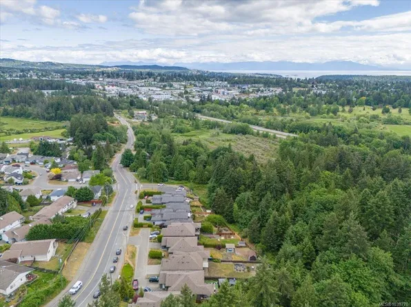 220 Westwood Rd, Nanaimo, BC V9R 6S3