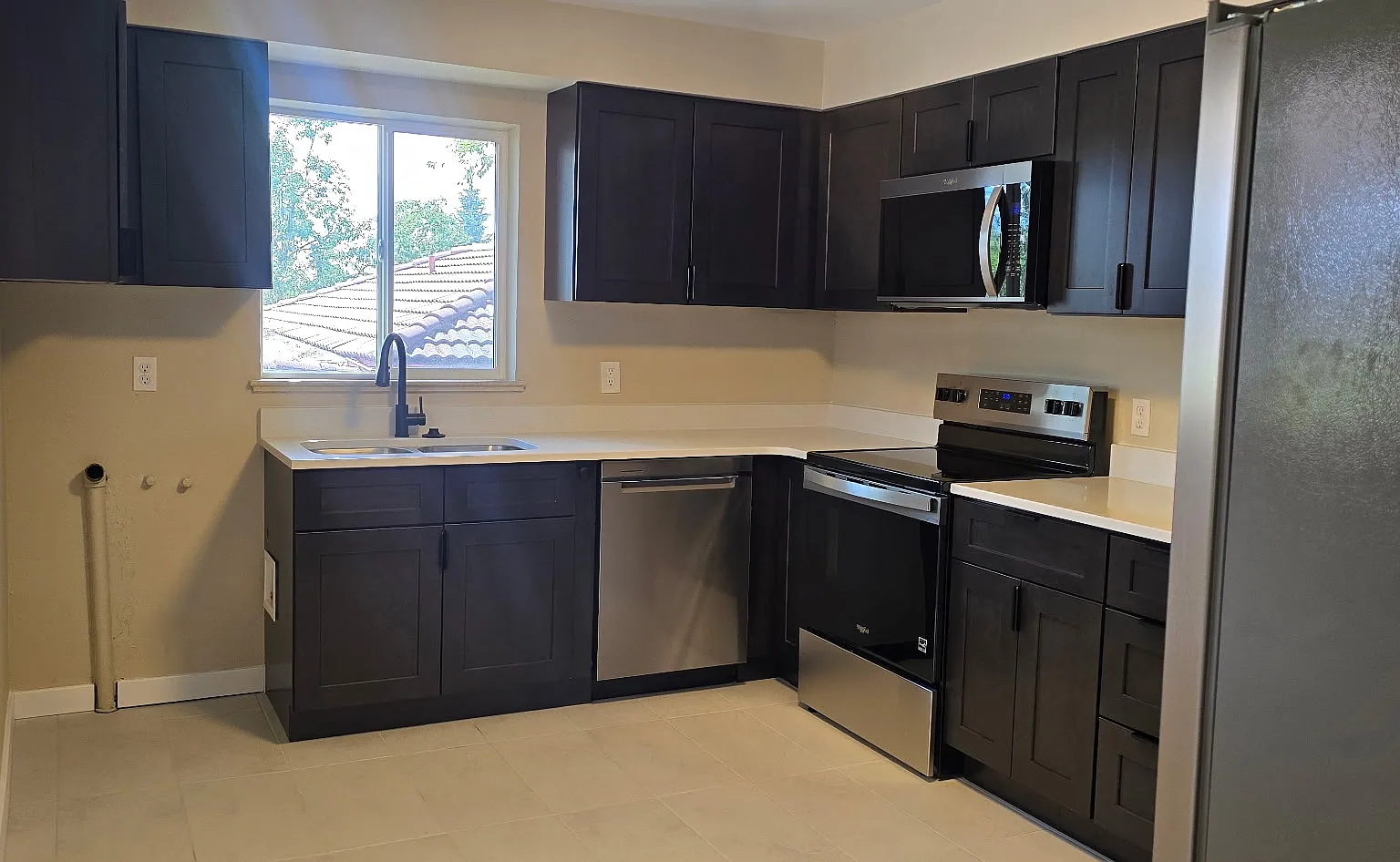 3 bed, 1248 sqft, $1,695 — Photo 1