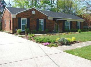 12406 Crosswinds Dr, Middletown, KY 40243