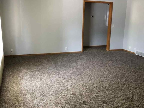 2nd image of 715 N Minnesota Ave