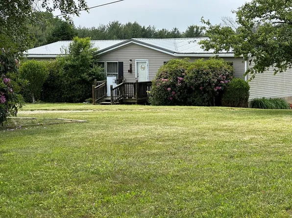 1440 Fairview Rd, Galax, VA 24333