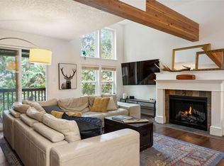 1405 Mallek Cres #12, Victoria, BC V8T0A3