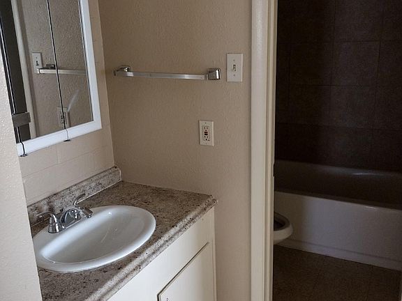 5th image of 1055 N 8th Pl #A